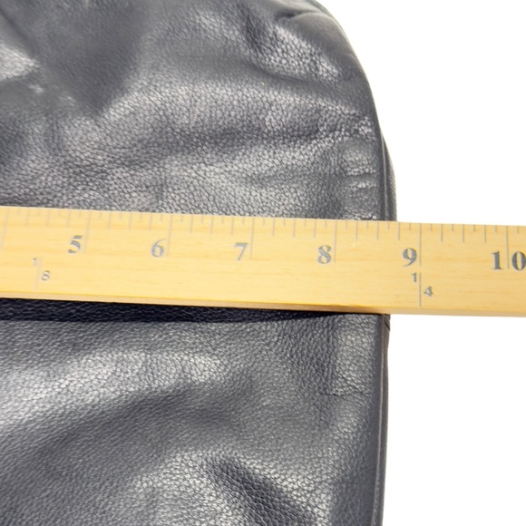 Fossil Tinsley Black Pebbled Crossbody Bag with Gold Hardware - Picture 9 of 11